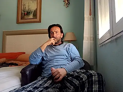 DanTrov79 online show from 05-10-26, 09:25