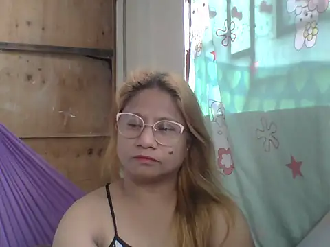 PinayChristine online show from 05-02-26, 02:27