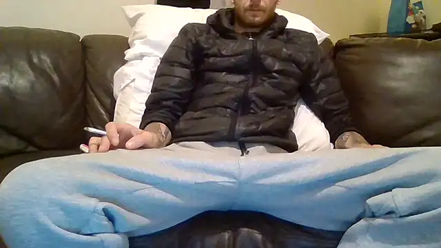 Snapshot of feetlovrr94 chatting on 04-09-26, 10:37 feetlovrr94 online show from 04-09-26, 10:37