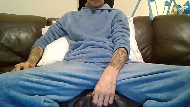 Snapshot of feetlovrr94 chatting on 05-12-26, 11:13 feetlovrr94 online show from 05-12-26, 11:13