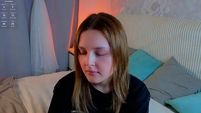 LorriMonz online show from 07-06-26, 01:46