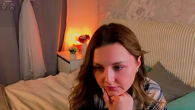 LorriMonz online show from 07-07-26, 01:41