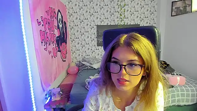 Snapshot of iness_lex chatting on 03-24-26, 01:05 iness lex online show from 03-24-26, 01:05