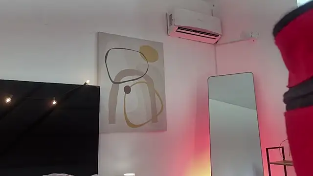 skinnyindiansluttt online show from 05-17-26, 12:23