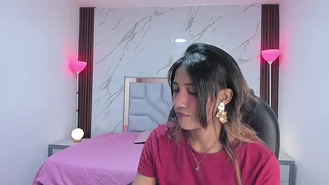 Snapshot of EsperanzaMora chatting on 04-17-26, 11:46 EsperanzaMora online show from 04-17-26, 11:46