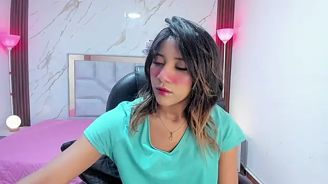 Snapshot of EsperanzaMora chatting on 04-21-26, 11:49 EsperanzaMora online show from 04-21-26, 11:49