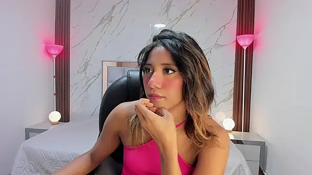 Snapshot of EsperanzaMora chatting on 04-23-26, 12:29 EsperanzaMora online show from 04-23-26, 12:29