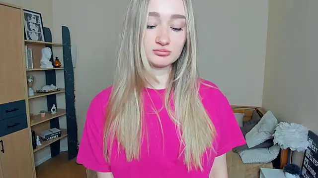 VioletteClaire online show from 04-24-26, 09:12