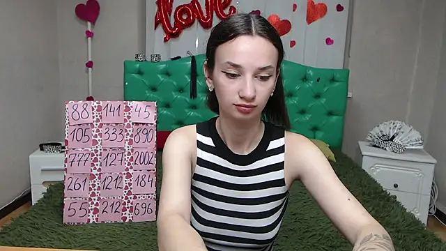 Je55icaBreeze online show from 07-18-26, 05:11