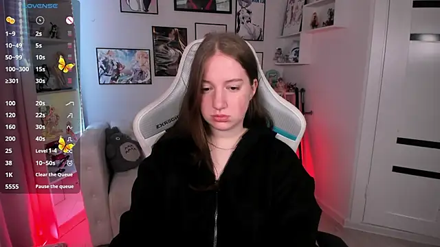 Elisabeth Binder online show from 07-02-26, 03:34