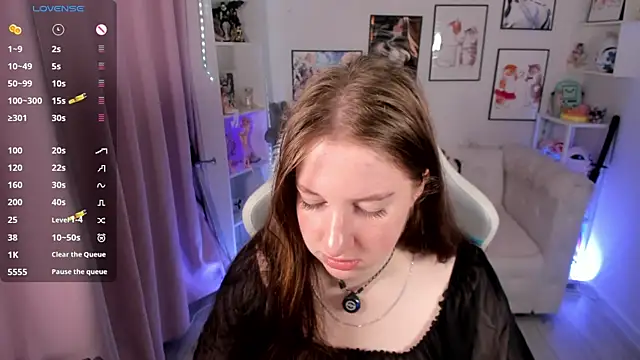 Elisabeth Binder online show from 07-21-26, 03:31