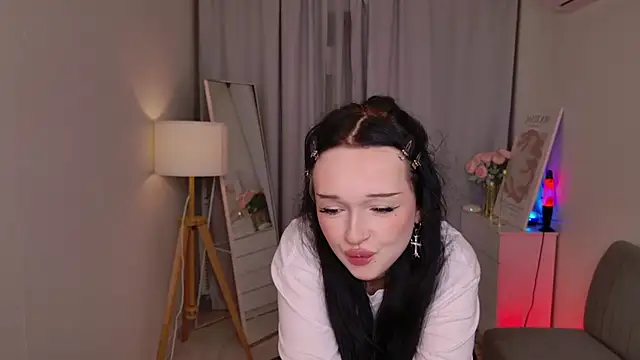 Snapshot of Flora_Ray chatting on 03-25-26, 01:50 Flora Ray online show from 03-25-26, 01:50