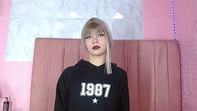 maia grace online show from 03-25-26, 07:25