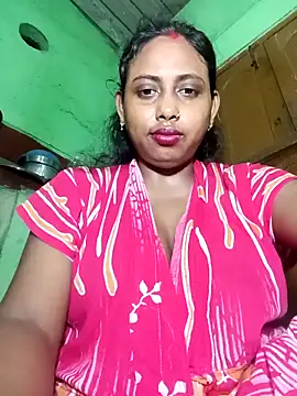 Snapshot of puja560 chatting on 04-17-26, 05:27 puja560 online show from 04-17-26, 05:27
