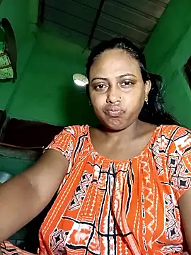 Snapshot of puja560 chatting on 05-20-26, 02:07 puja560 online show from 05-20-26, 02:07