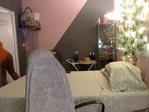 Snapshot of choquitolove1 chatting on 03-27-26, 05:12 choquitolove1 online show from 03-27-26, 05:12