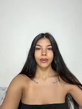 Crissdesire online show from 07-16-26, 11:49