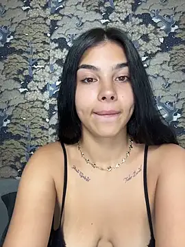 Crissdesire online show from 07-28-26, 06:53