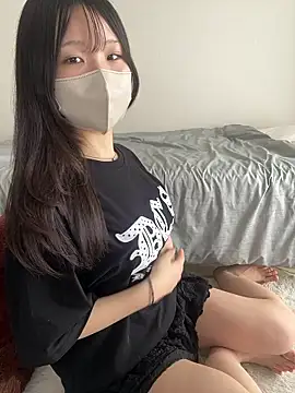 momo chi o0 online show from 04-26-26, 05:05