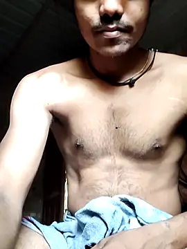 Snapshot of luck00y chatting on 05-15-26, 01:01 luck00y online show from 05-15-26, 01:01