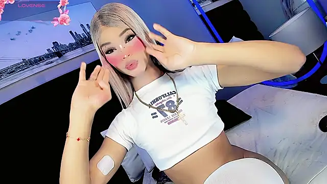 Kornylovee online show from 07-10-26, 09:06