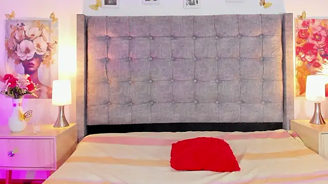 SamantaAristizabal2 online show from 03-25-26, 12:00