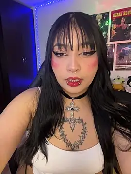 Hinataaa  online show from 04-21-26, 04:52
