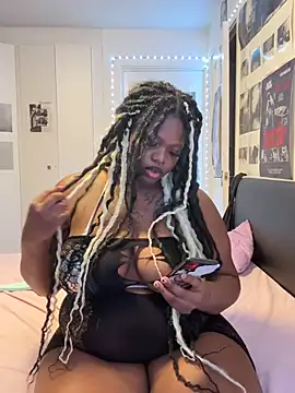 Snapshot of Nyla_xox chatting on 06-05-26, 08:47 Nyla xox online show from 06-05-26, 08:47