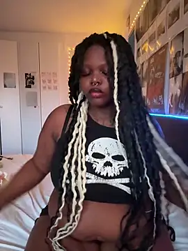 Snapshot of Nyla_xox chatting on 06-16-26, 08:11 Nyla xox online show from 06-16-26, 08:11