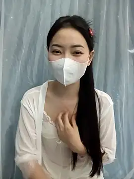 Snapshot of Xiangchuu chatting on 04-22-26, 03:35 Xiangchuu online show from 04-22-26, 03:35