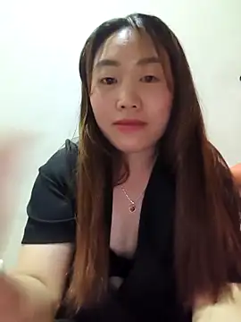Snapshot of he-se-kin chatting on 04-27-26, 12:47 he-se-kin online show from 04-27-26, 12:47