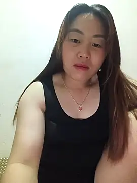 Snapshot of he-se-kin chatting on 04-30-26, 12:44 he-se-kin online show from 04-30-26, 12:44