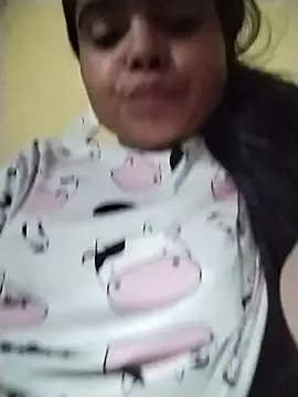 Snapshot of Princess_Kivara chatting on 06-02-26, 02:52 Princess Kivara online show from 06-02-26, 02:52