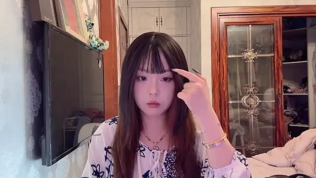 thelittlexx online show from 04-20-26, 07:44