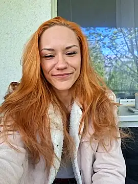Snapshot of SlimBellaOfficial chatting on 04-27-26, 10:35 SlimBellaOfficial online show from 04-27-26, 10:35