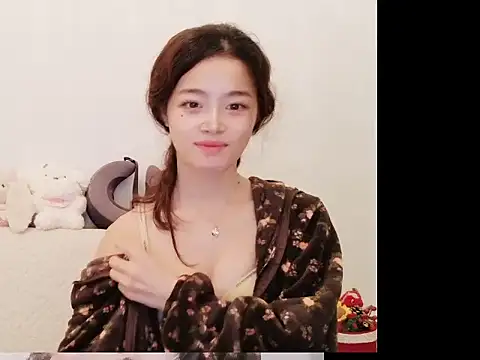 Snapshot of cc-8 chatting on 03-26-26, 04:56 cc-8 online show from 03-26-26, 04:56