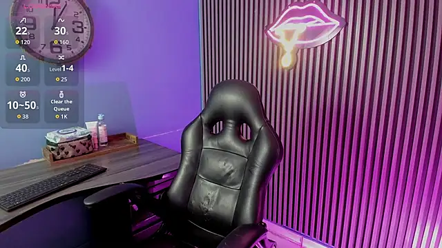 Luna roose1 online show from 03-28-26, 01:00