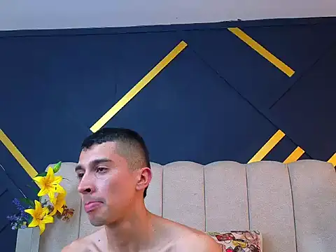 MiaANDronyy online show from 03-29-26, 07:25