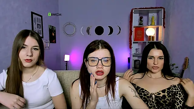 luna wisper online show from 04-05-26, 09:28