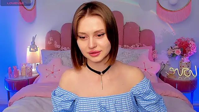 Snapshot of MariLew chatting on 04-15-26, 05:36 MariLew online show from 04-15-26, 05:36