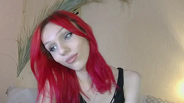 Kirana Hayes online show from 04-24-26, 01:24