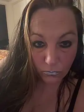 Queenemerald online show from 03-27-26, 03:23