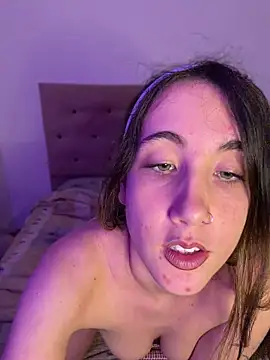 Snapshot of AlissonDavenport chatting on 05-06-26, 01:14 AlissonDavenport online show from 05-06-26, 01:14