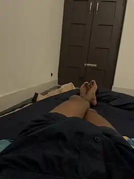 like a nud online show from 03-27-26, 07:02