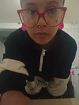 xblackstarX1 online show from 05-04-26, 11:01