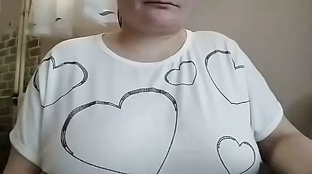 Bonnie Jade online show from 04-15-26, 11:39