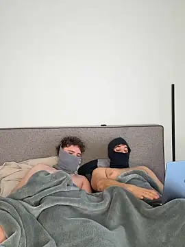 Snapshot of JasonXPascal chatting on 04-05-26, 08:33 JasonXPascal online show from 04-05-26, 08:33