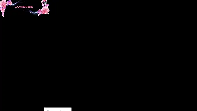 Snapshot of MoollyLove chatting on 05-20-26, 01:39 MoollyLove online show from 05-20-26, 01:39