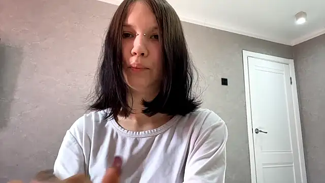AmeliaMiotii online show from 03-31-26, 09:43