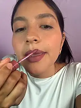 Snapshot of SophiaCastro09_ chatting on 04-18-26, 09:37 SophiaCastro09 online show from 04-18-26, 09:37